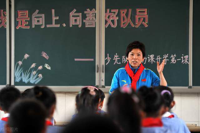 同曦主场迎战广州，广州115-112力克对手终结连败，同时送给同曦四连败。